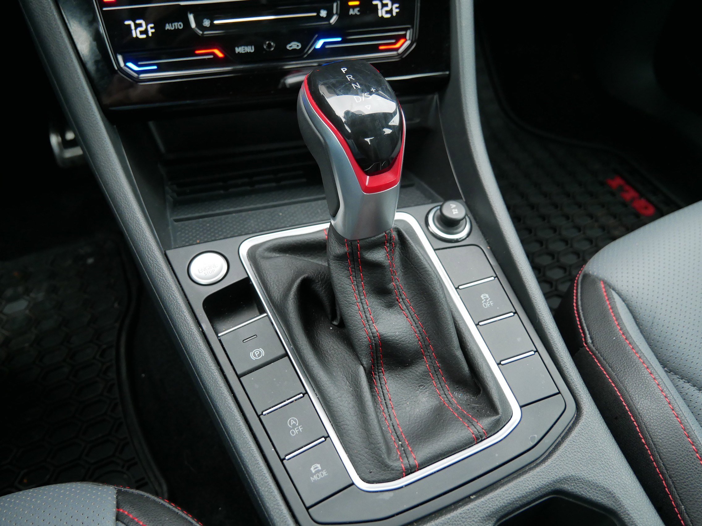 Certified 2025 Volkswagen Jetta GLI Autobahn image 30