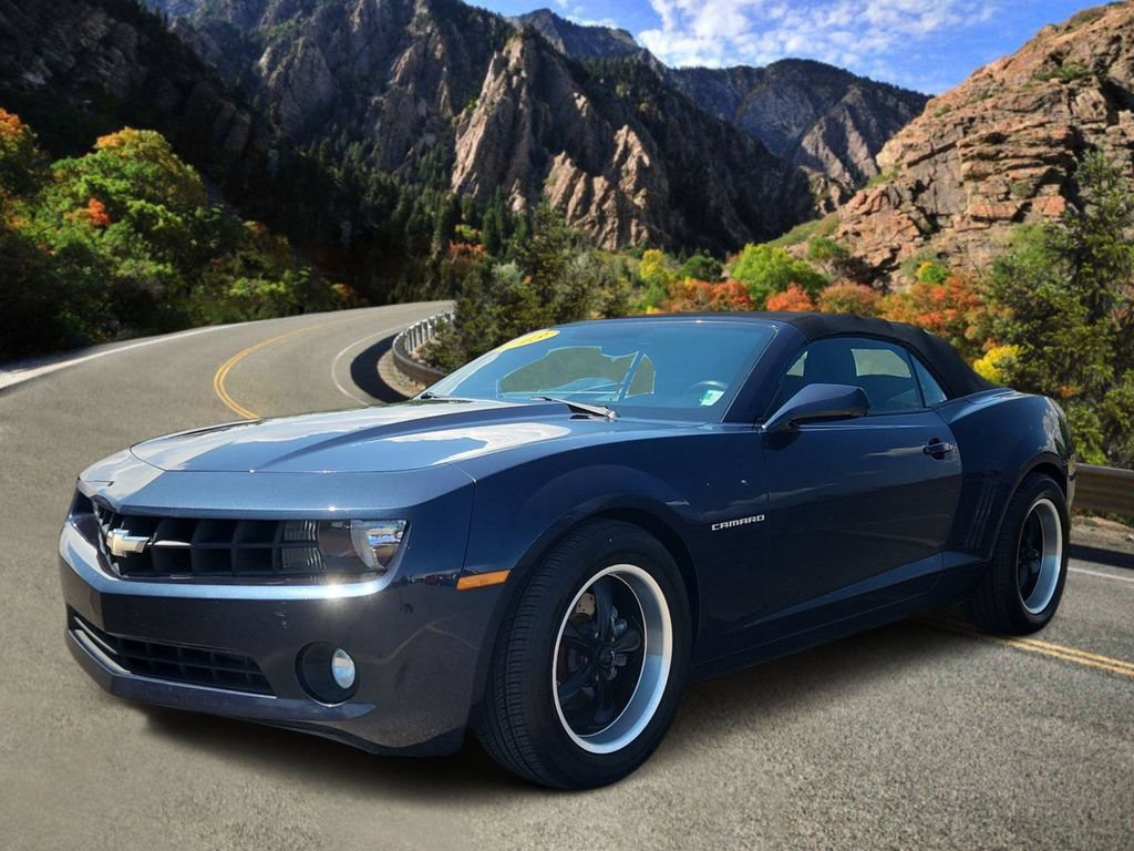 Used 2013 Chevrolet Camaro LT RWD image 5