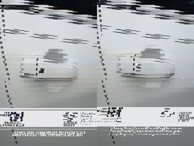 Used 2019 Chevrolet Equinox LT w/ Driver Convenience Package image 13