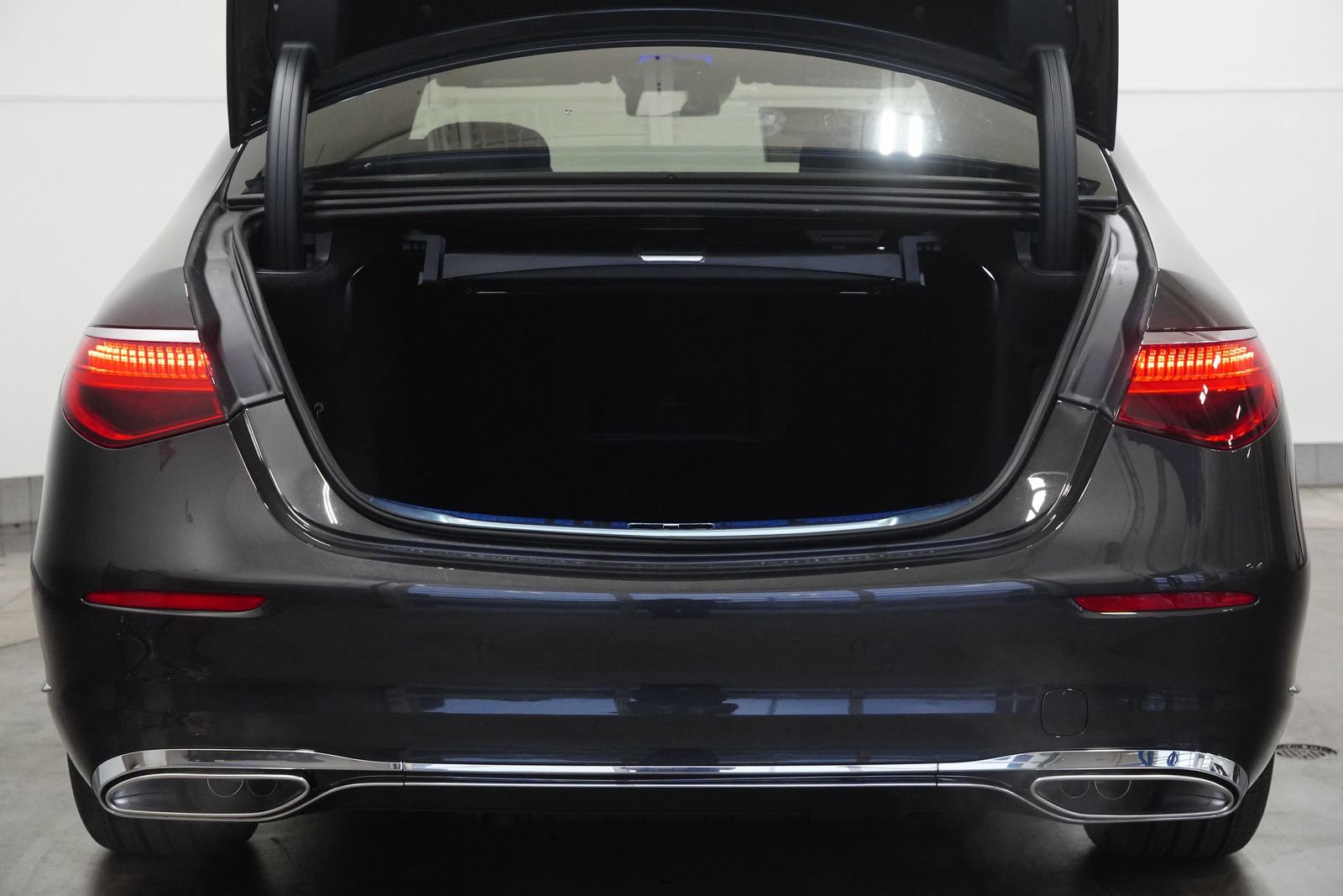 New 2026 Mercedes-Benz S 580 4MATIC Sedan image 34