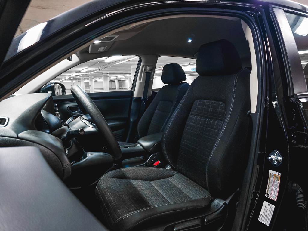 Used 2024 Honda HR-V LX image 16