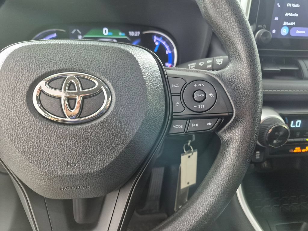Used 2024 Toyota RAV4 LE AWD/4WD image 15