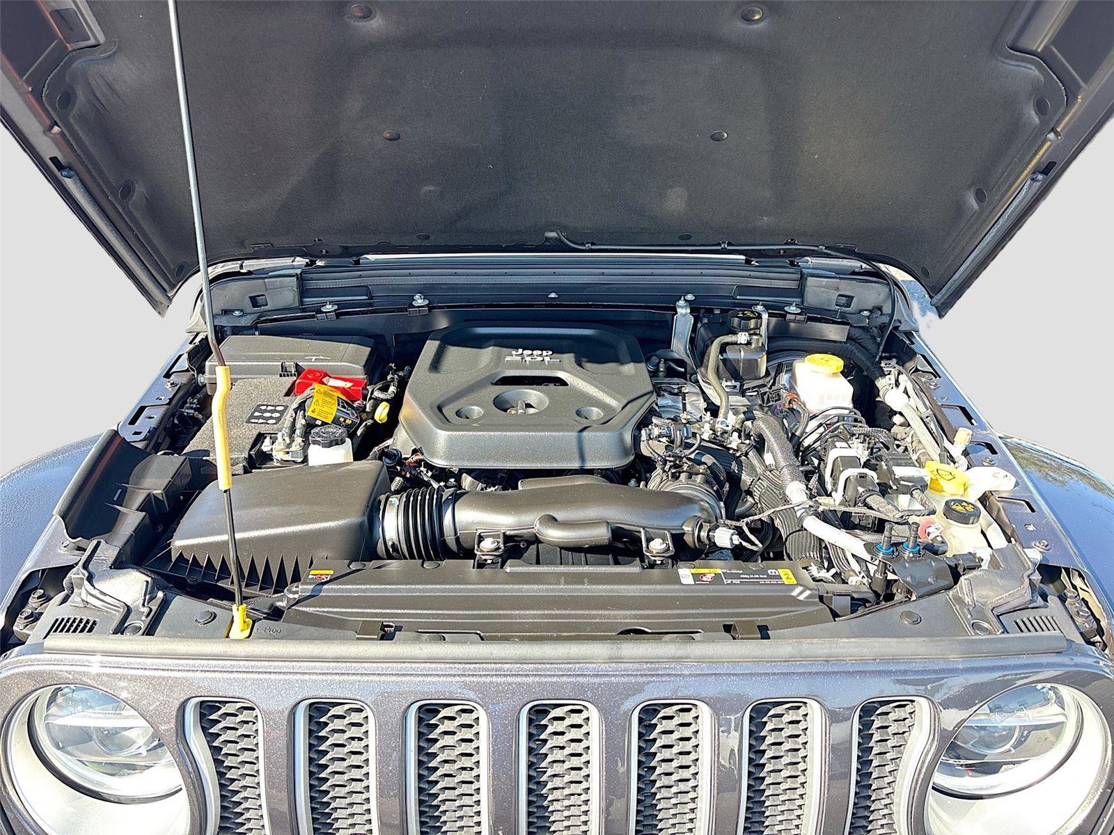 Used 2022 Jeep Wrangler Unlimited Sahara w/ LED Lighting Group image 35