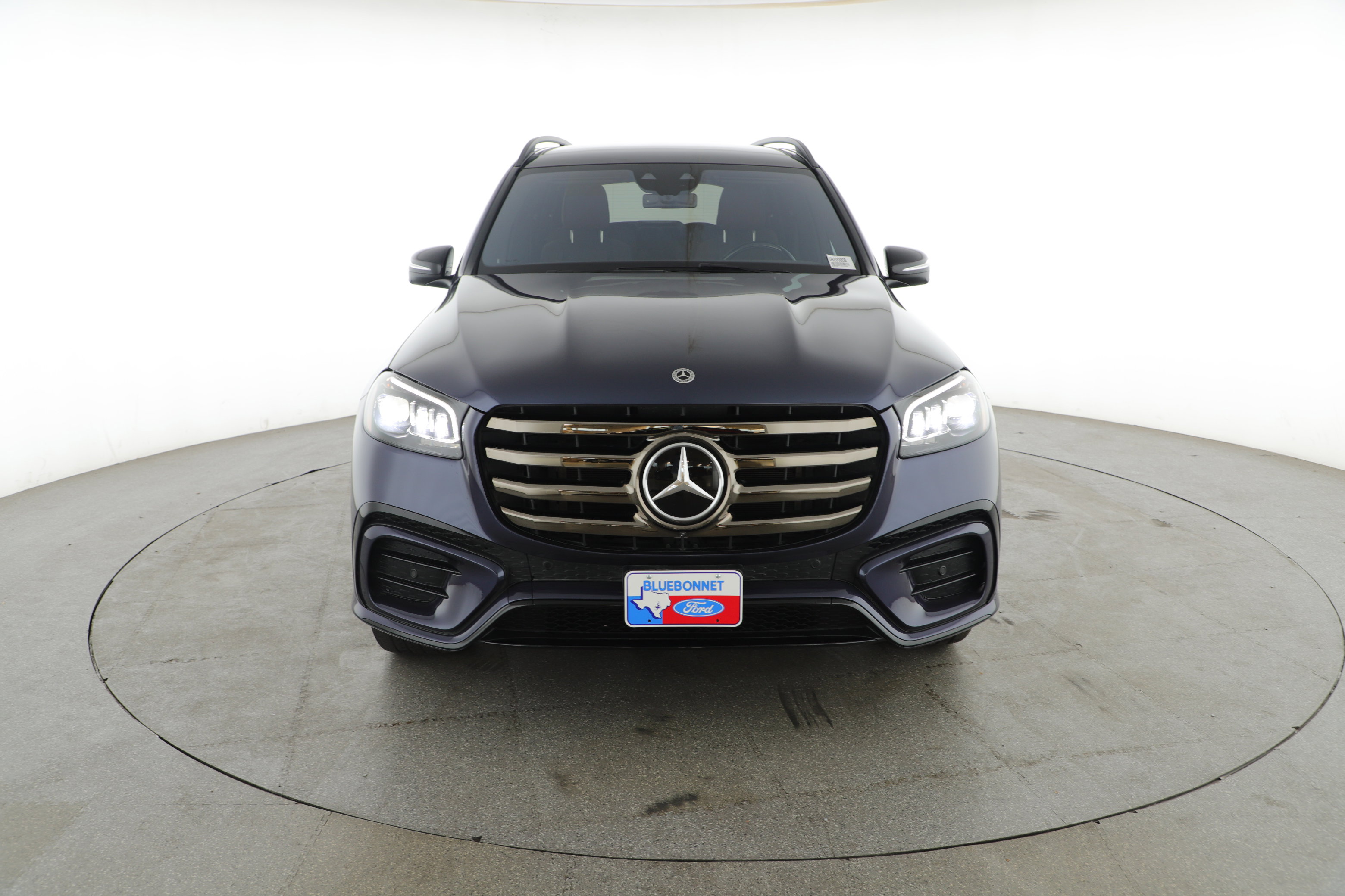 Used 2024 Mercedes-Benz GLS 450 4MATIC image 2