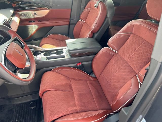 Certified 2024 Lincoln Nautilus Black Label AWD/4WD image 9