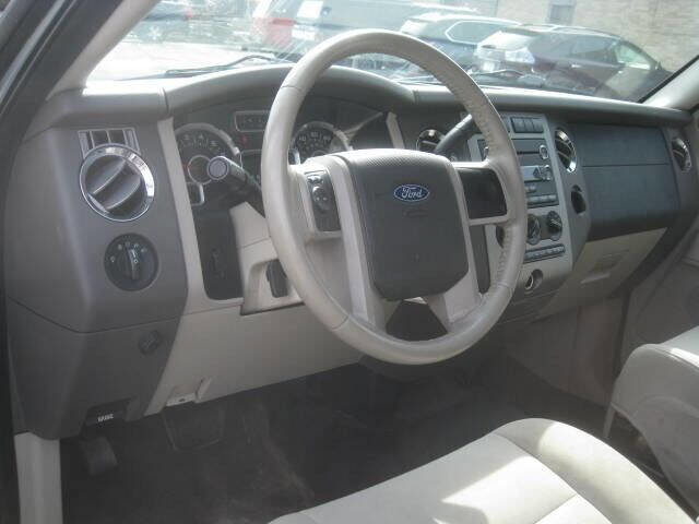 Used 2012 Ford Expedition XL w/ HD Trailer Tow Pkg image 16