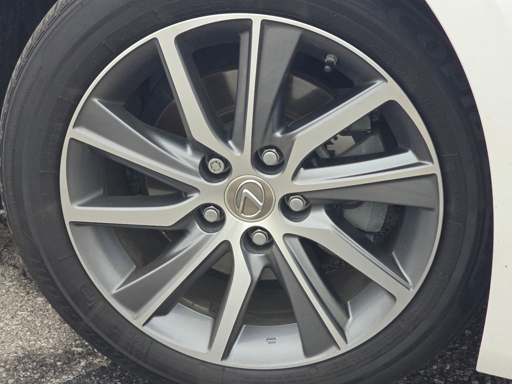 Used 2017 Lexus ES 300h image 10