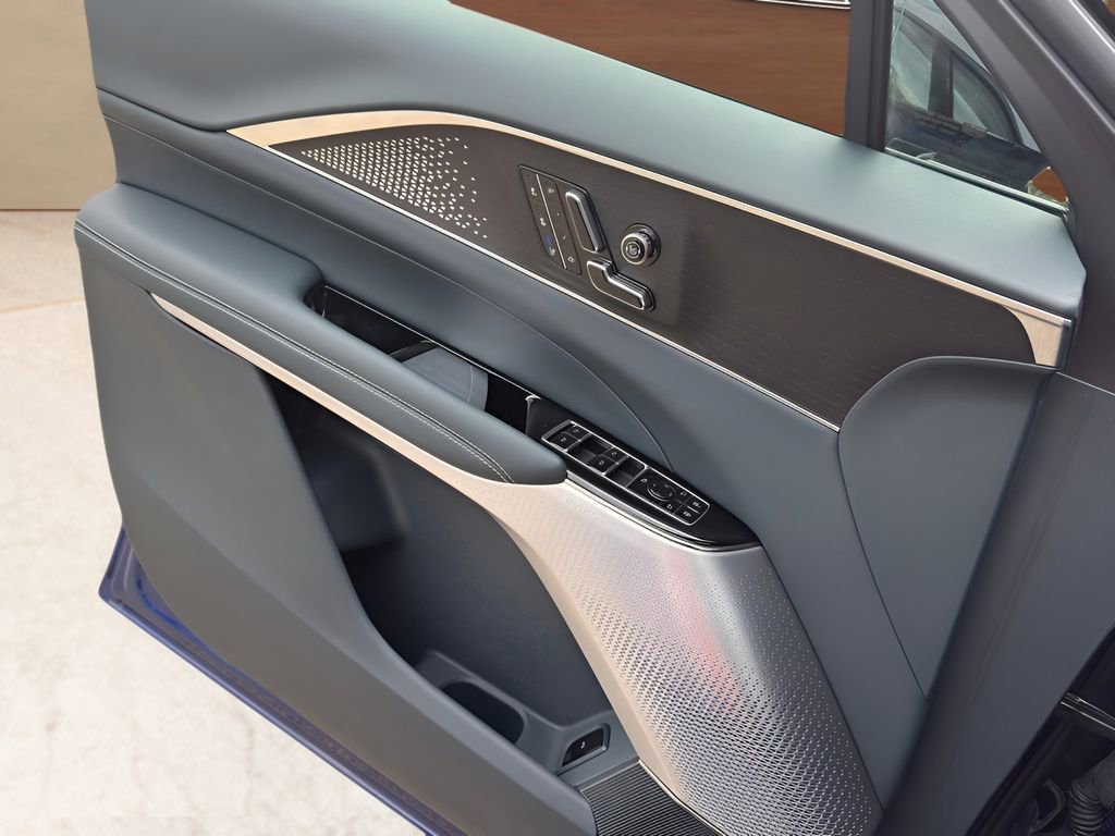 Certified 2025 Cadillac Lyriq Sport w/ Nappa Leather Package image 24