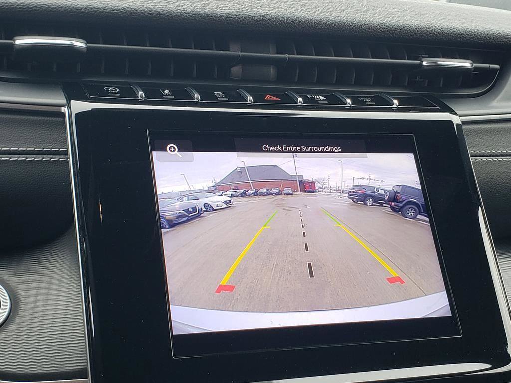 Used 2023 Jeep Grand Cherokee L Laredo image 38