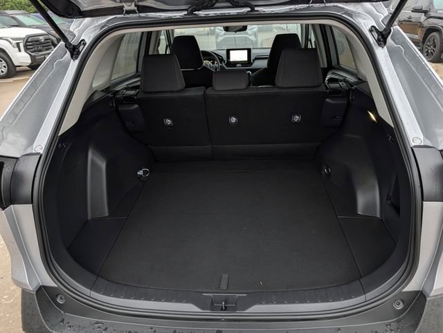 Certified 2025 Toyota RAV4 LE FWD image 27