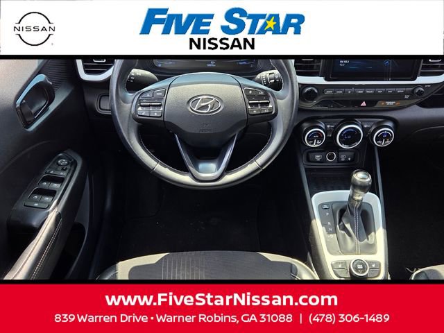 Used 2023 Nissan Rogue SV w/ SV Premium B Package FWD image 7