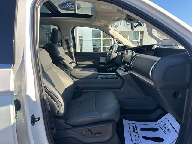 New 2025 Ford Expedition Max Active image 8