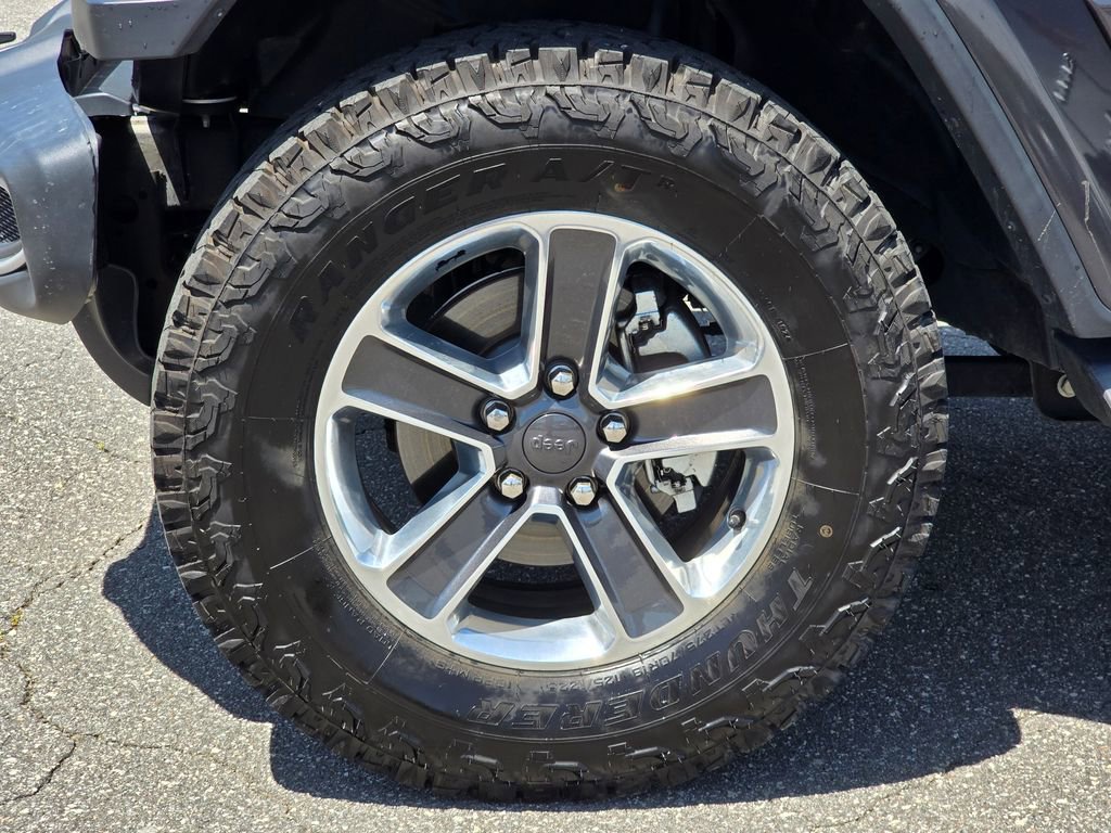Used 2018 Jeep Wrangler Unlimited Sahara w/ LED Lighting Group AWD/4WD image 12