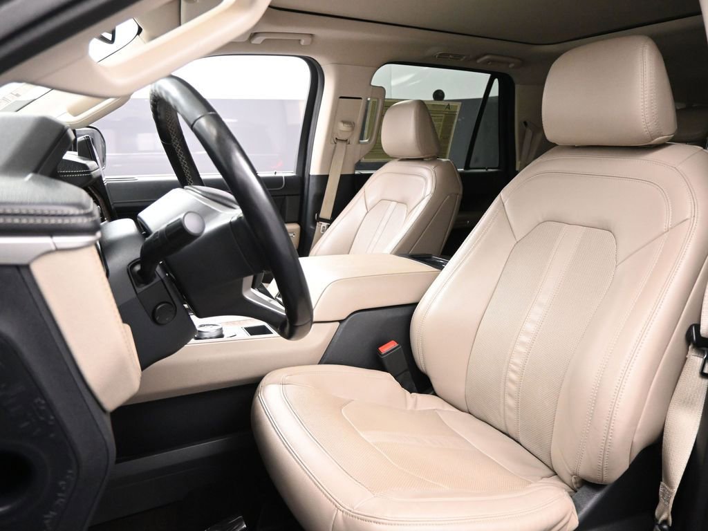 Used 2023 Ford Expedition Max Limited image 21