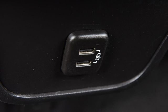 Used 2024 GMC Terrain SLT image 24