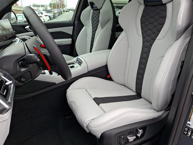 New 2026 BMW X5 M Competition w/ Executive Package AWD/4WD image 9