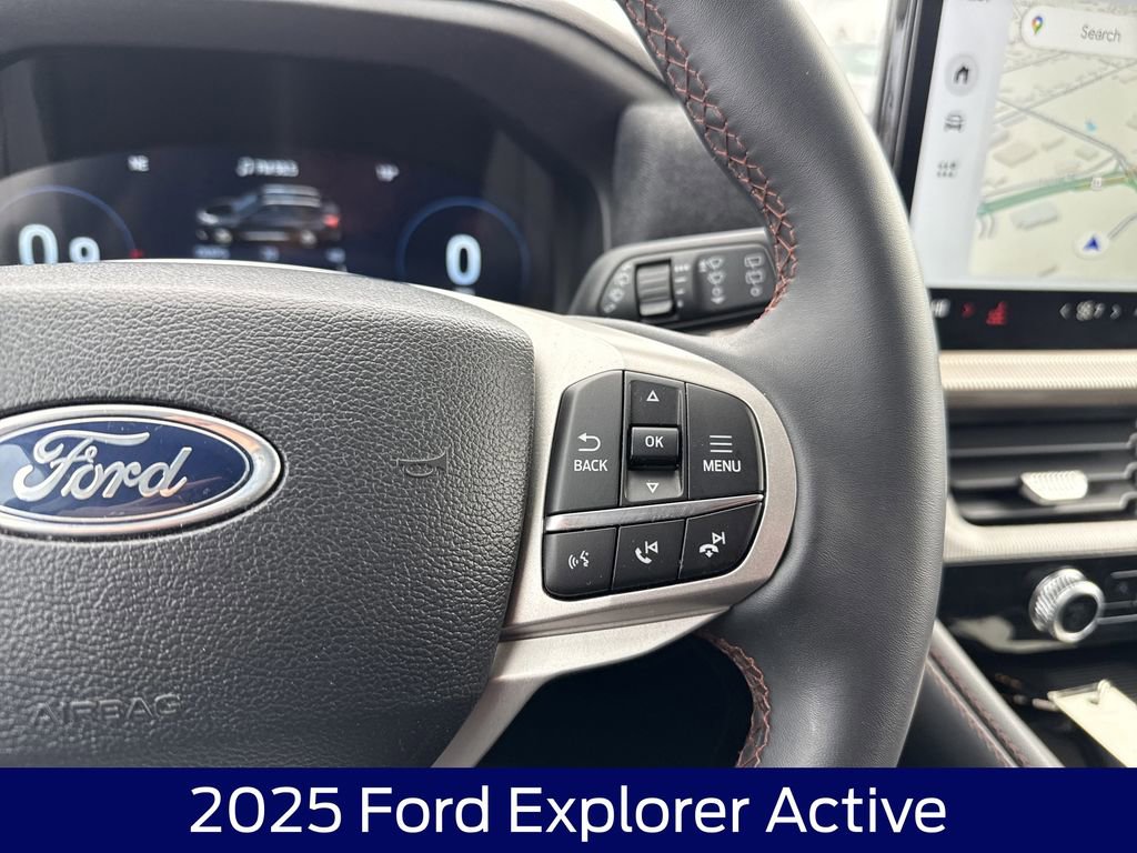 Used 2025 Ford Explorer Active image 22