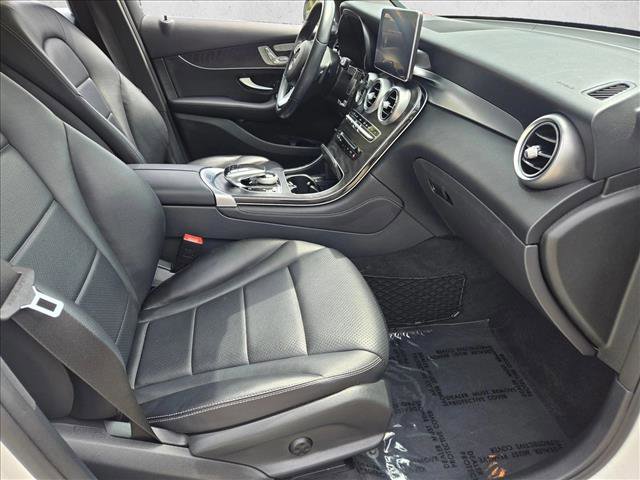 Used 2016 Mercedes-Benz GLC 300 image 18