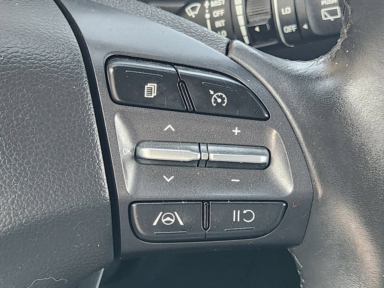 Used 2023 Hyundai Kona SEL w/ Convenience Package FWD image 28