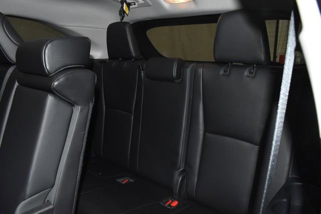 Used 2023 Toyota Highlander XLE image 36