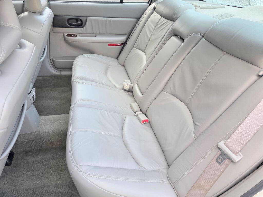 Used 2001 Buick Regal GS w/ Prestige Pkg image 24