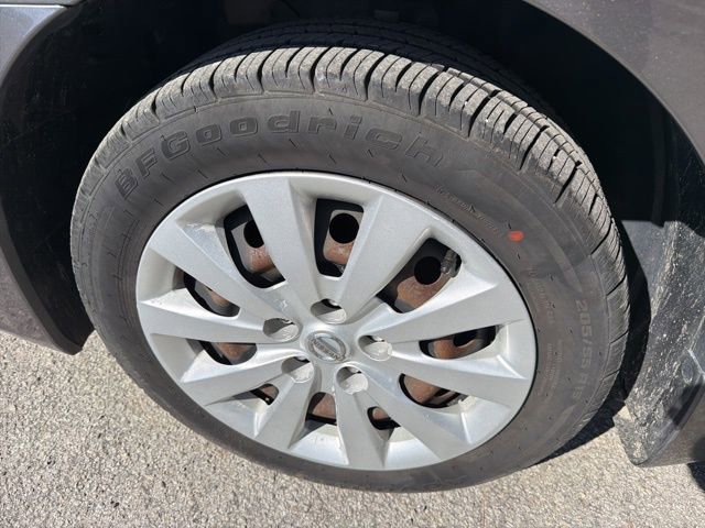 Used 2018 Nissan Sentra S image 13