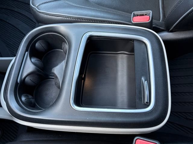 Used 2017 Chrysler Pacifica Limited w/ UConnect Theater Package image 24