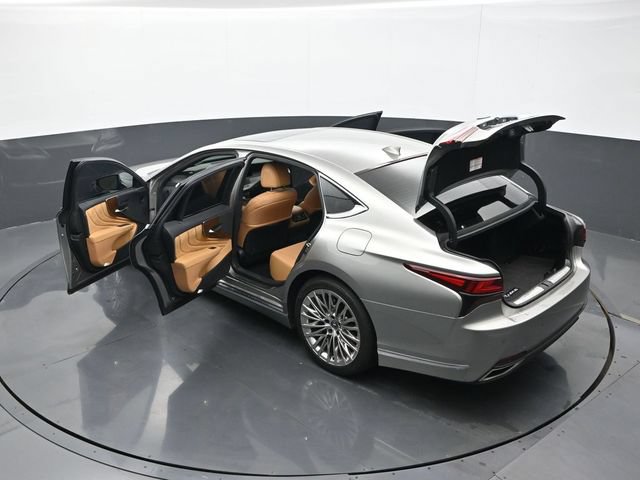 Used 2025 Lexus LS 500 w/ Accessory Package (Z1) RWD image 28