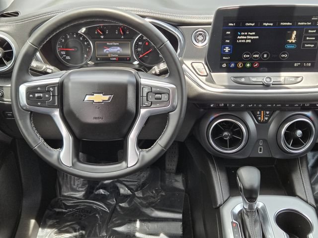 Used 2024 Chevrolet Blazer LT FWD image 26