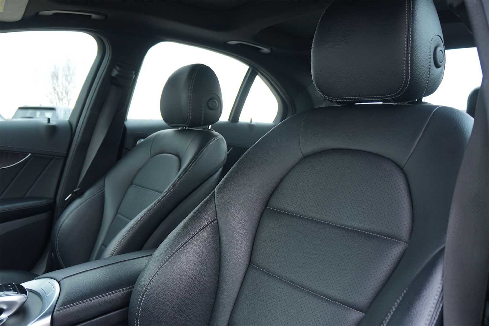 Used 2015 Mercedes-Benz C 400 4MATIC image 11