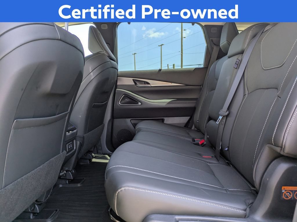 Certified 2026 INFINITI QX60 Luxe w/ Cargo Package FWD image 17