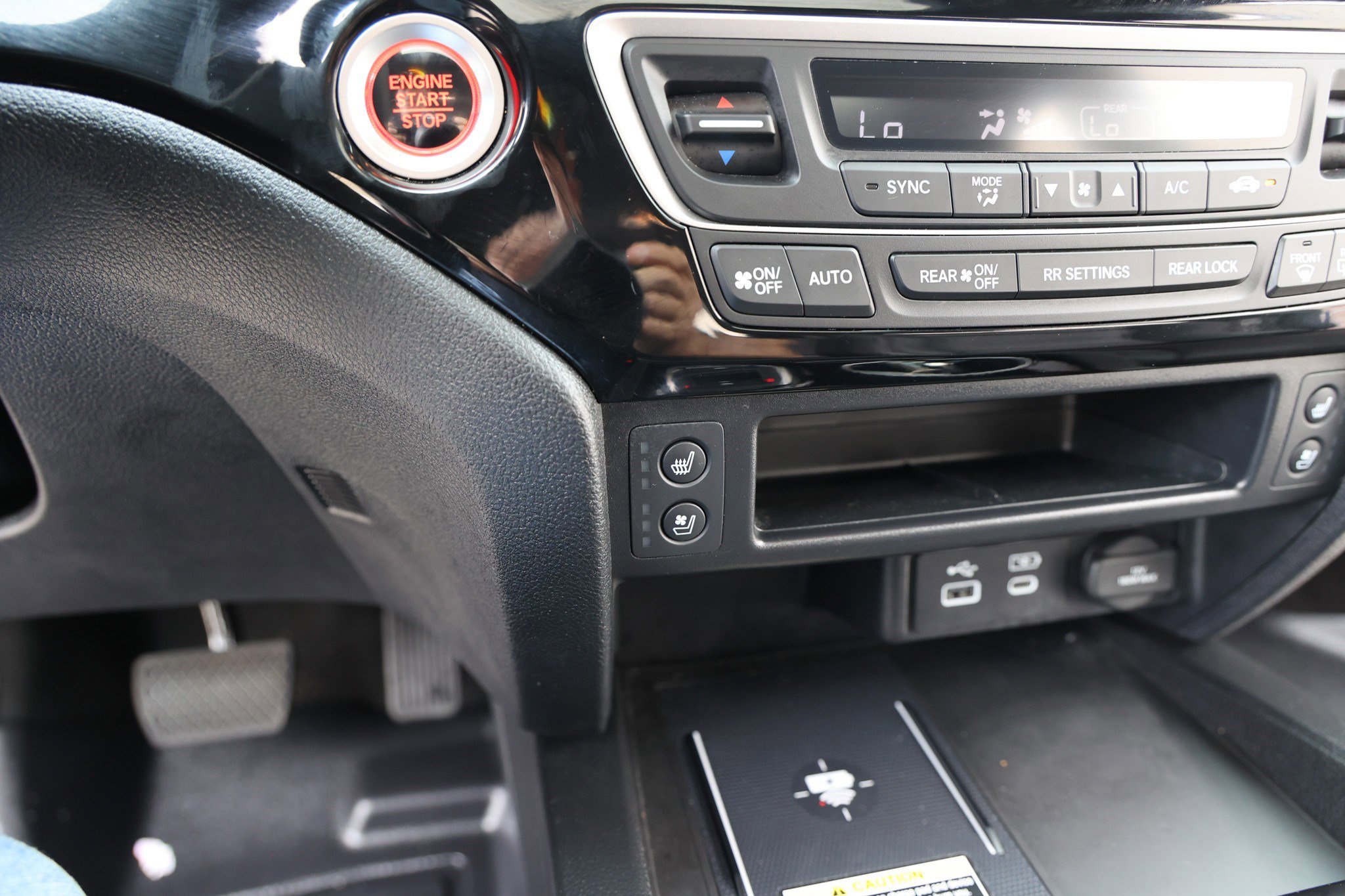 Used 2024 Honda Passport Black Edition image 24