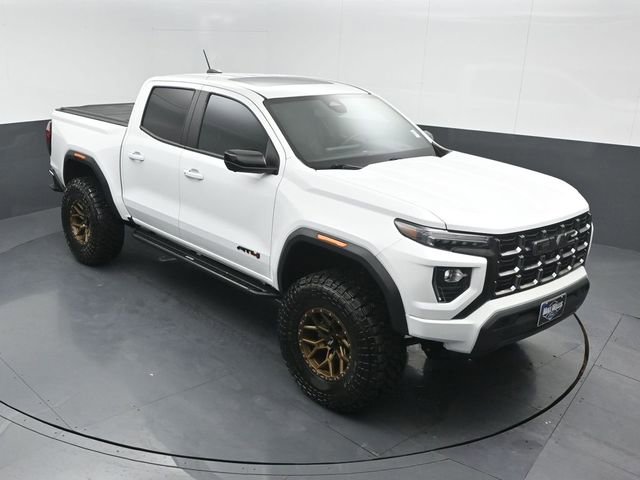 Used 2023 GMC Canyon AT4 w/ Technology Package image 9