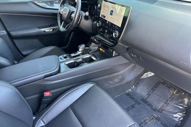 Certified 2026 Lexus NX 350h AWD w/ Accessory Package (2T) image 19
