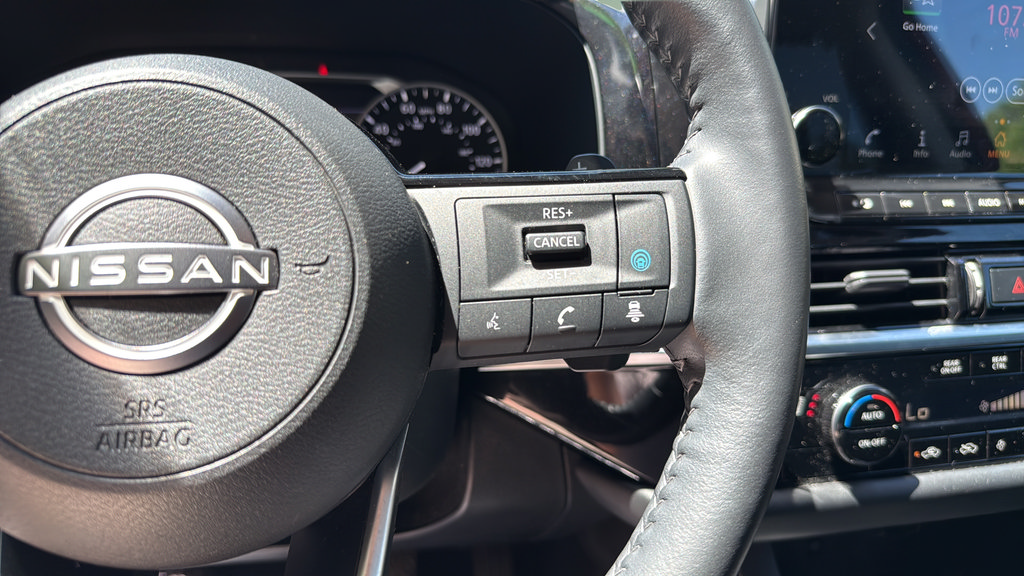 Used 2022 Nissan Pathfinder SL w/ SL Premium Package AWD/4WD image 26
