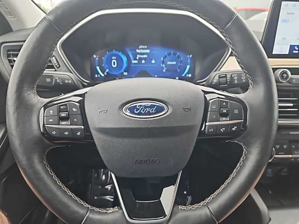 Used 2022 Ford Escape Titanium w/ Titanium Elite Package image 14