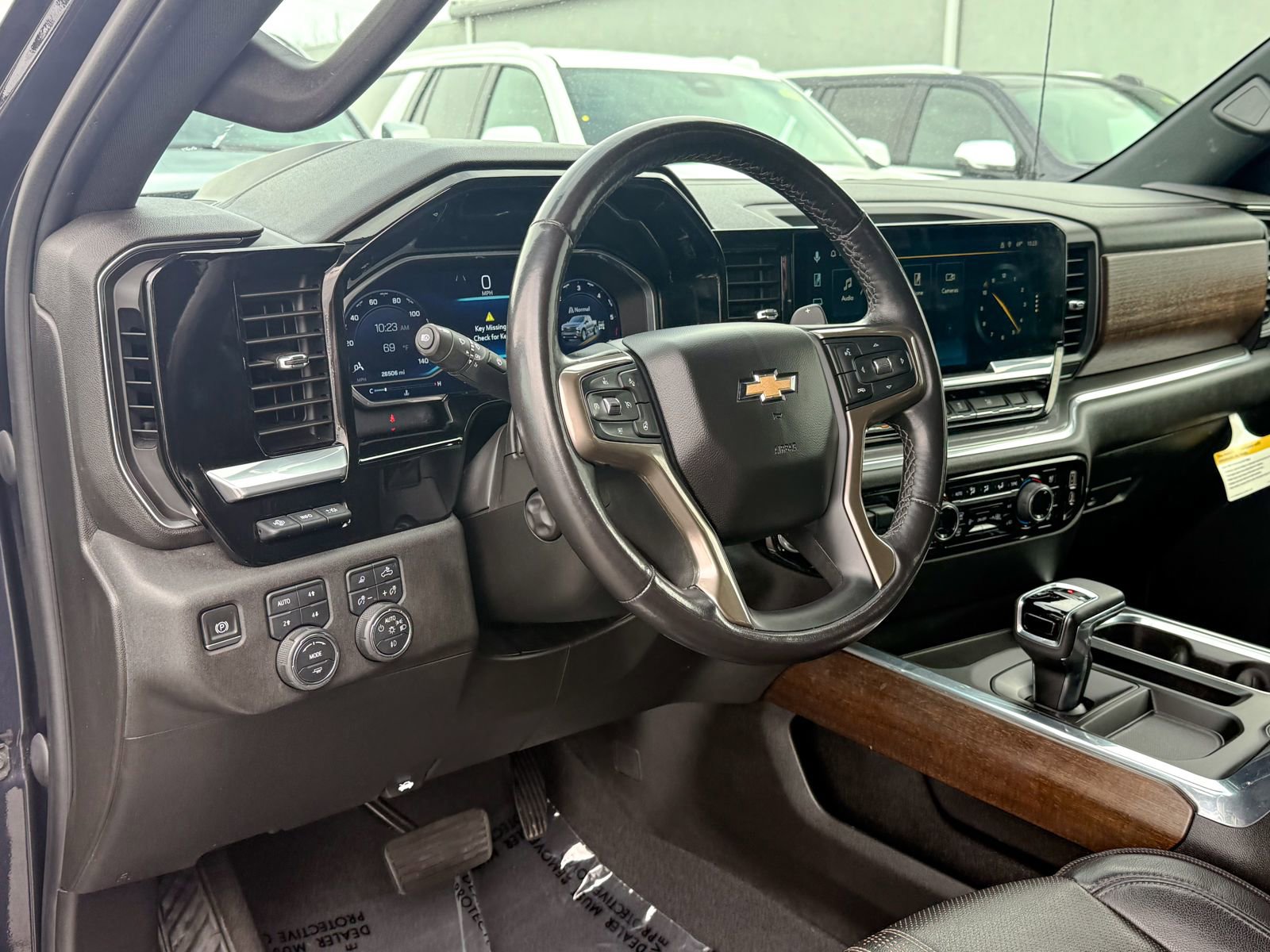 Certified 2023 Chevrolet Silverado 1500 High Country w/ High Country Premium Package image 15