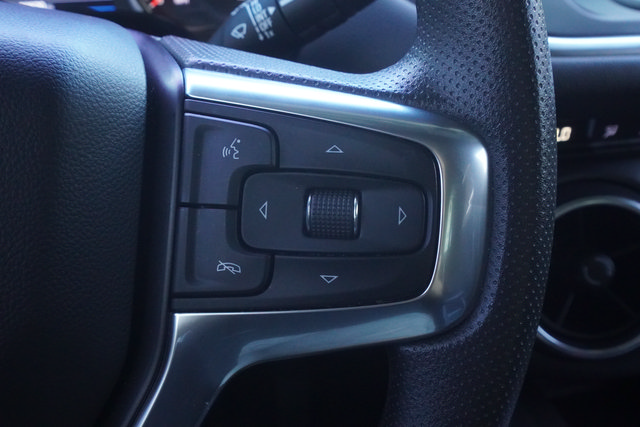 Used 2021 Chevrolet Blazer LT w/ LPO, Black Accent Package FWD image 12