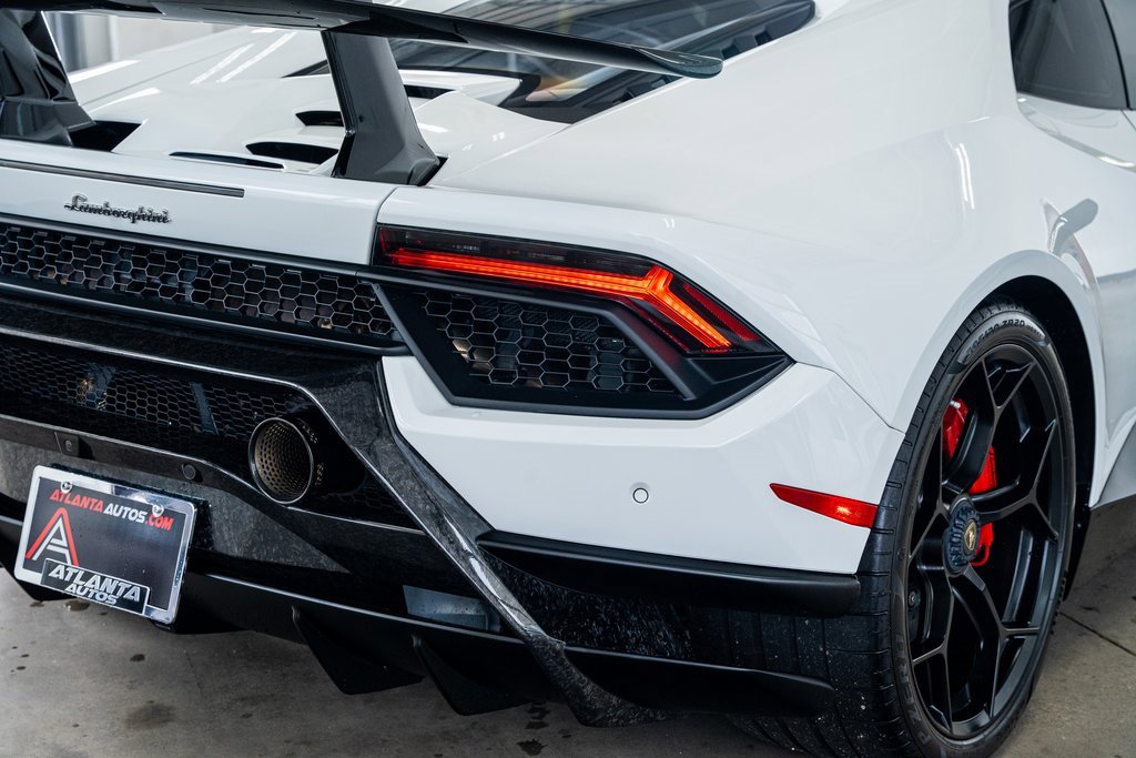 Used 2018 Lamborghini Huracan Performante image 33