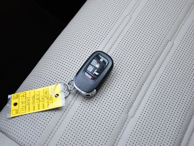Used 2023 Honda CR-V EX-L image 15