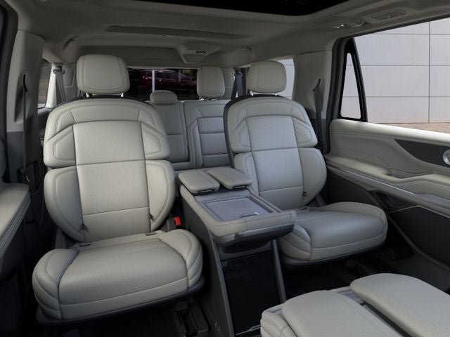 New 2025 Lincoln Navigator L Reserve AWD/4WD image 11