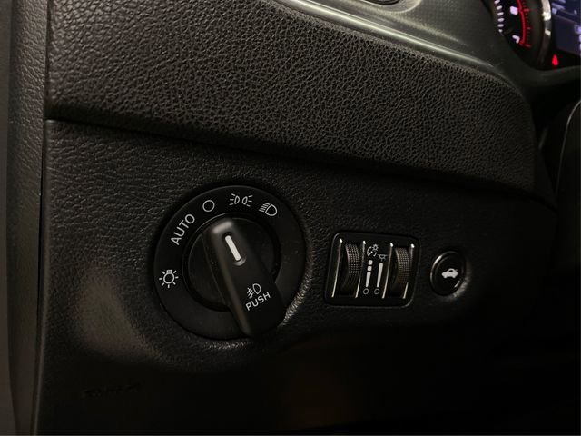 Used 2014 Dodge Charger R/T AWD/4WD image 23