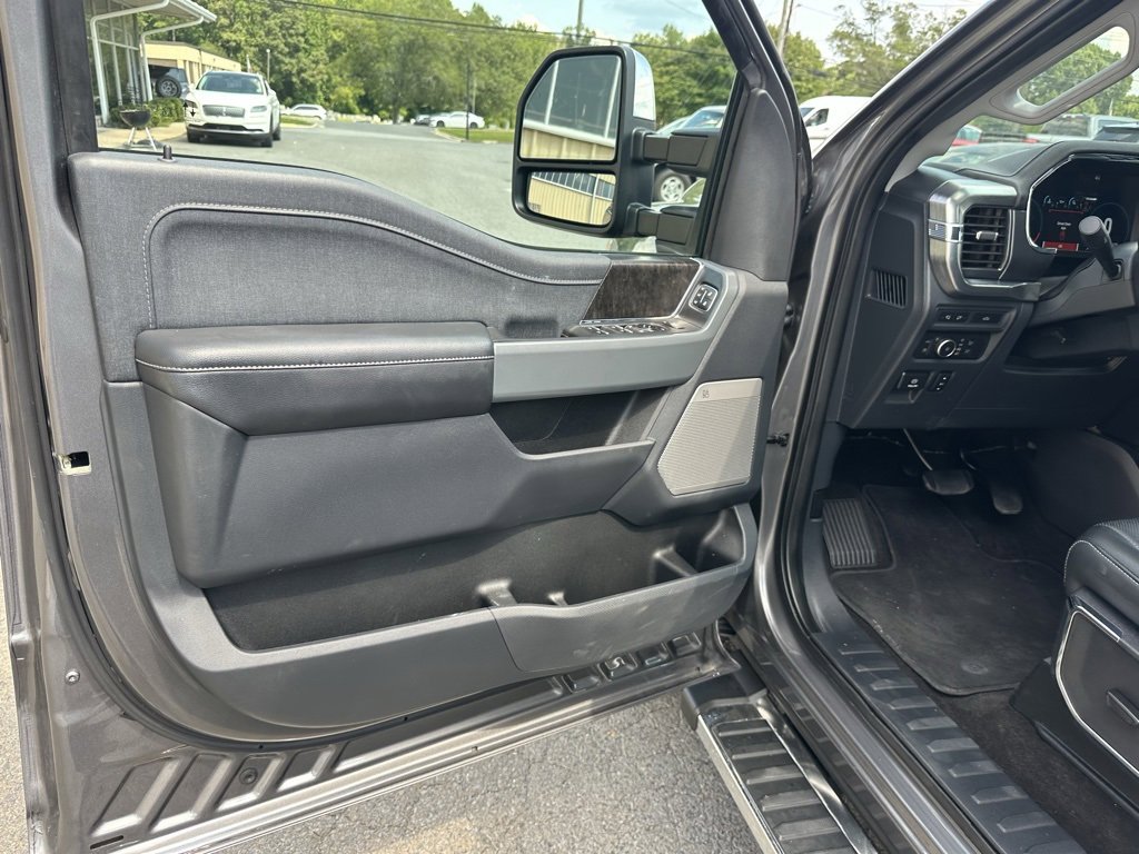 Used 2022 Ford F150 Lariat w/ Max Trailer Tow Package image 15