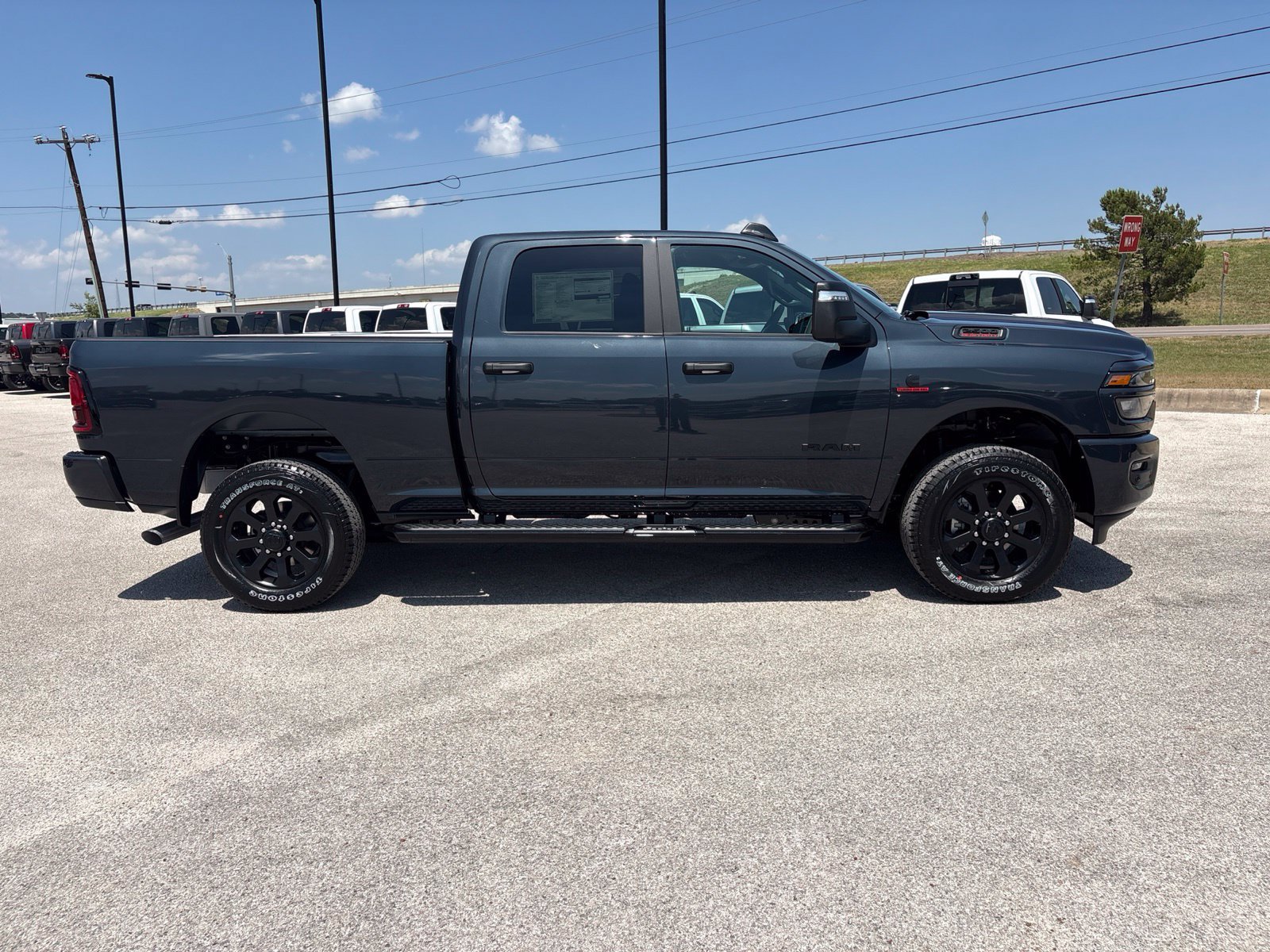 New 2026 RAM 2500 Lone Star AWD/4WD image 7