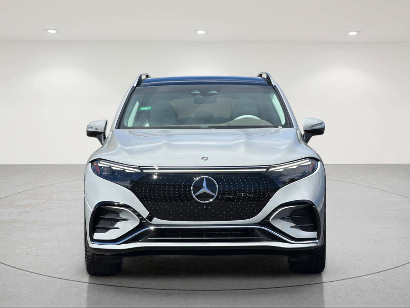 New 2027 Mercedes-Benz EQS 400 4MATIC SUV image 8