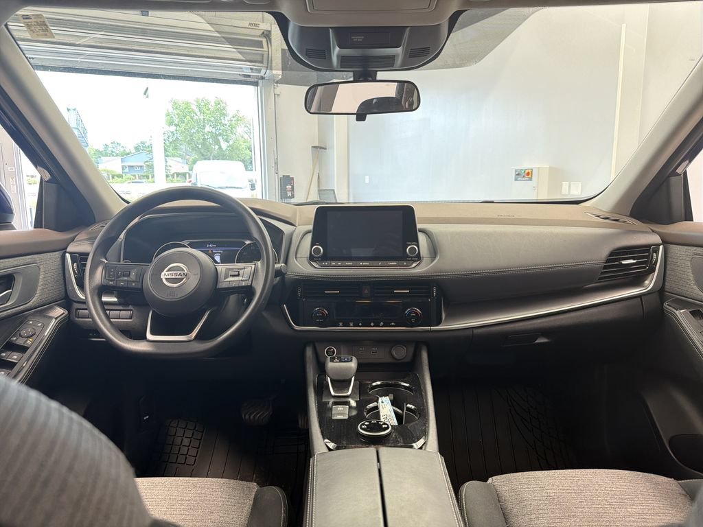 Used 2021 Nissan Rogue SV AWD/4WD image 21