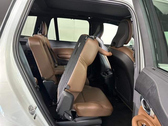 Used 2023 Volvo XC90 B6 Ultimate image 27