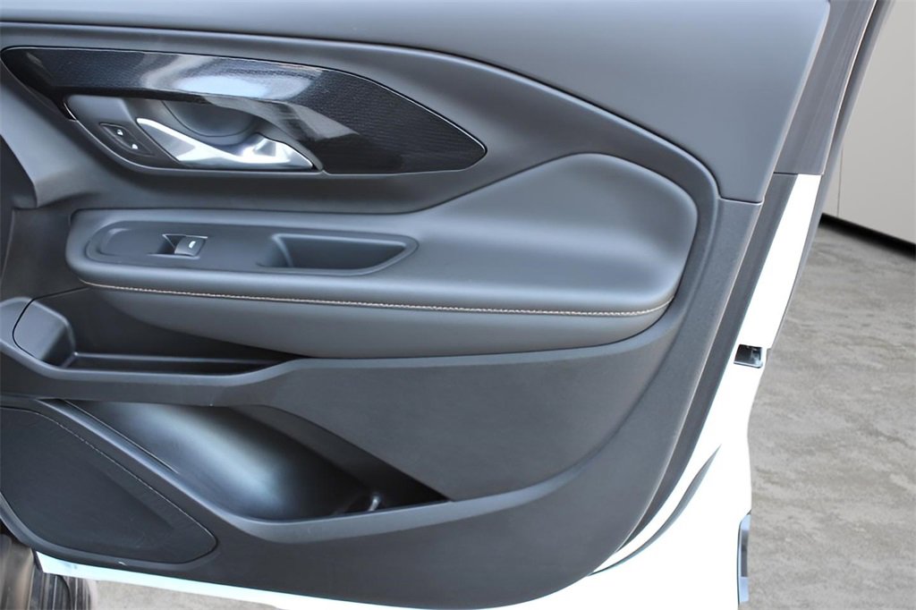 Used 2024 GMC Terrain AT4 image 26