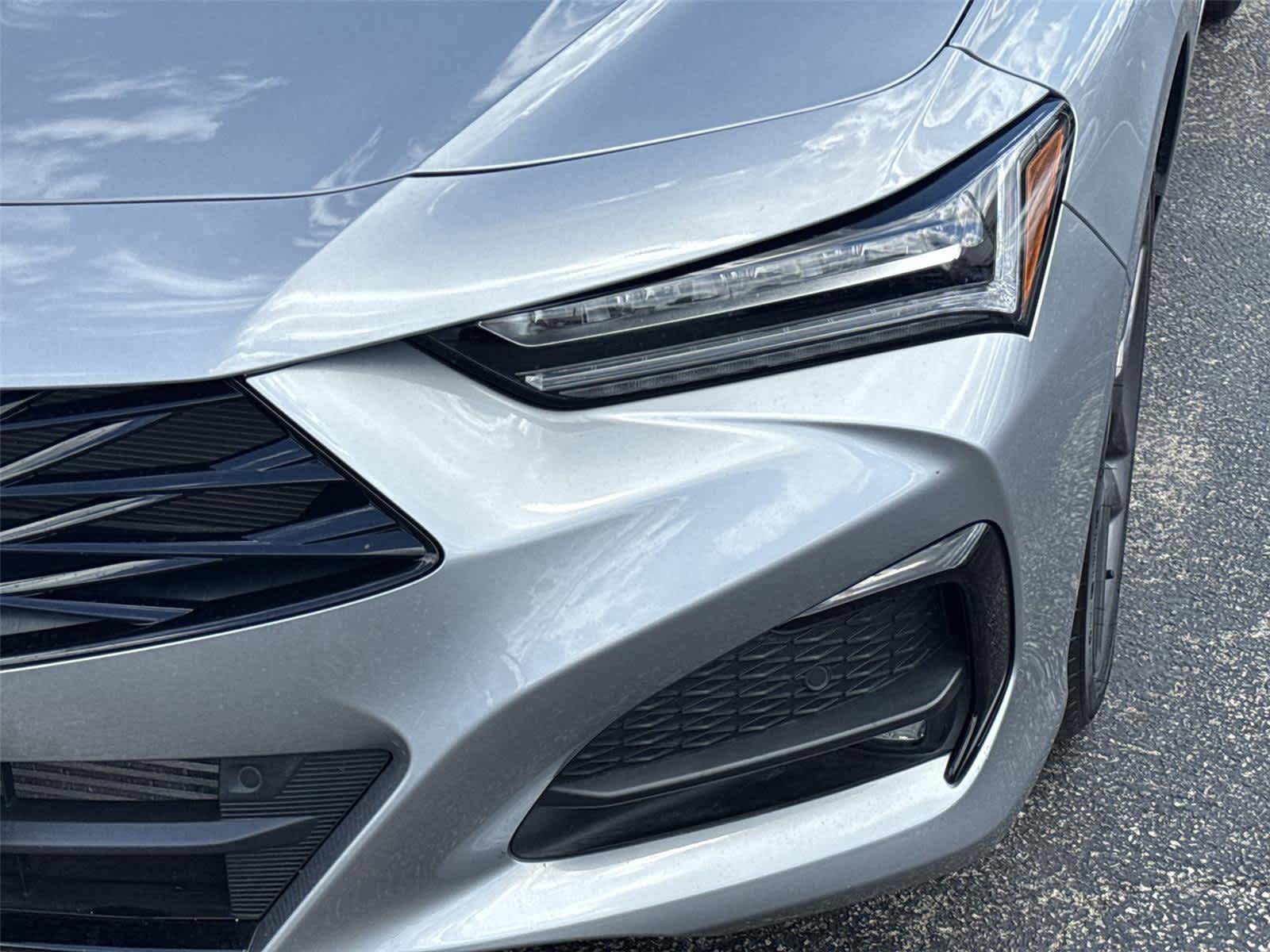 Used 2025 Acura TLX SH-AWD w/ A-SPEC Pkg image 9