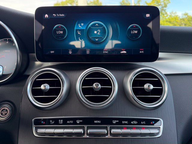 Used 2022 Mercedes-Benz GLC 300 4MATIC w/ Multimedia Package Lite image 22